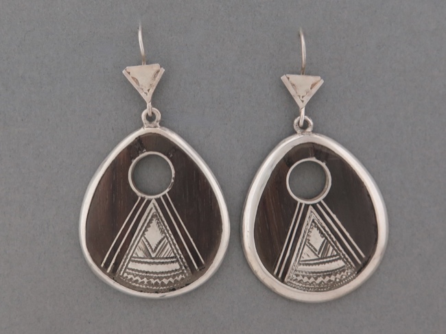 Tuareg Etched Earrings - Click Image to Close