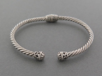 Sterling Twist Cuff